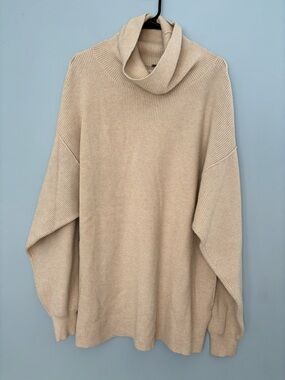 Free People Beige Ribbed Knit Softly Structured Tunic Sweater Womens Size Medium